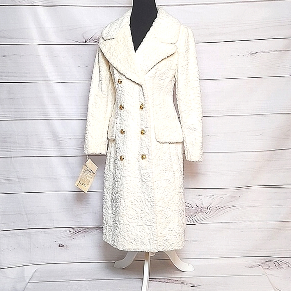 Bagdad Vintage Women's Size 10 White Vegan Persian Lamb Double-Breasted Coat